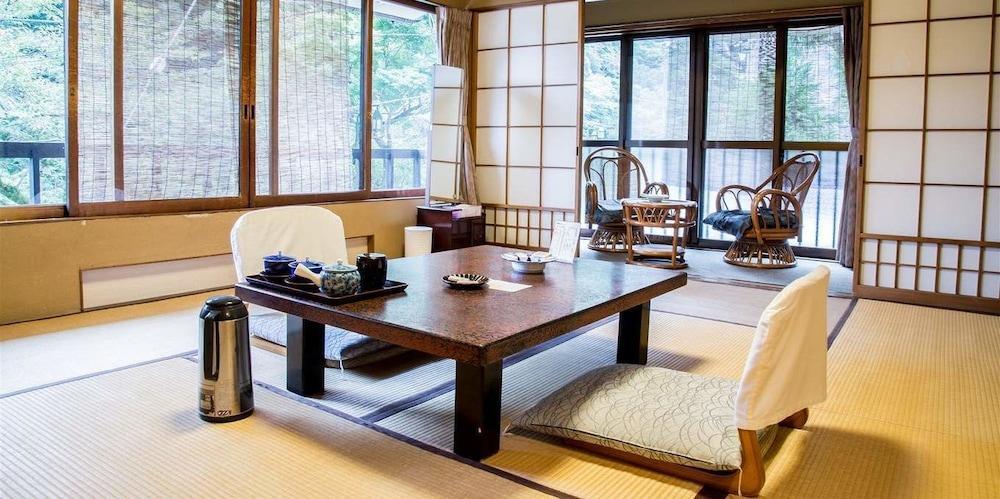 Yushintei Ryokan 4*